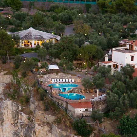 Villaggio Villa Lubrense ماسّا لوبْرينسِ المظهر الخارجي الصورة