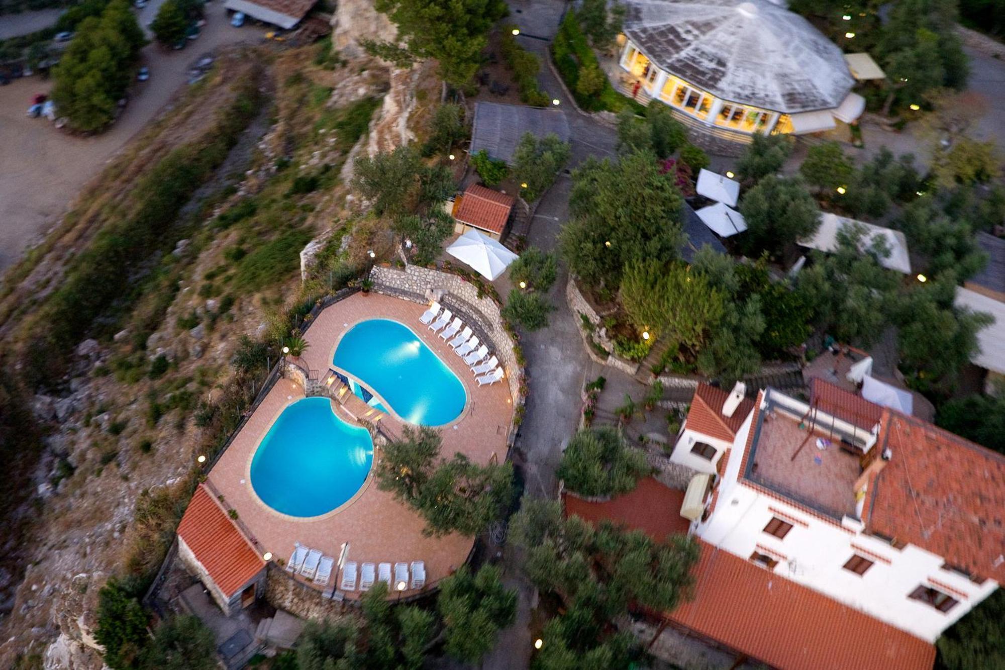Villaggio Villa Lubrense ماسّا لوبْرينسِ المظهر الخارجي الصورة